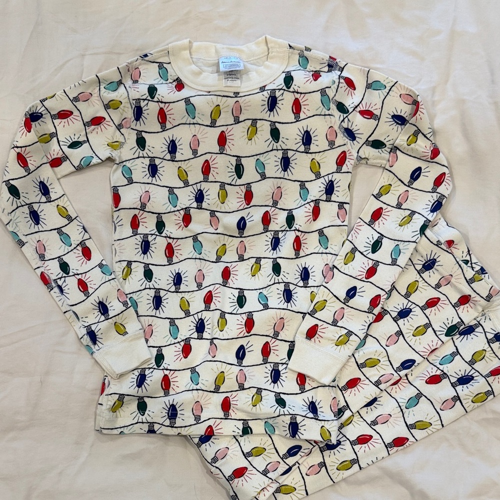 Hanna Andersson Holiday Light Print Pajama Set